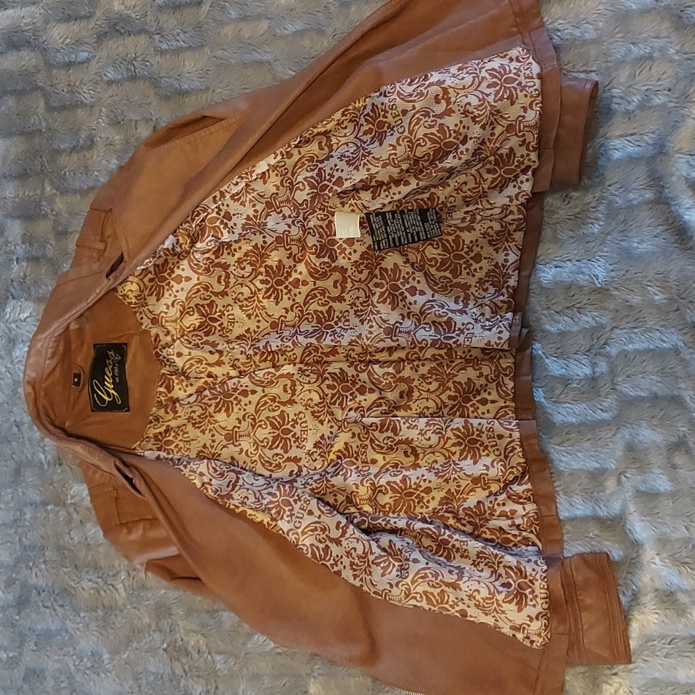 Guess jacket size medium - Picture 3 of 8